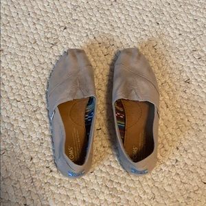 Toms shoes